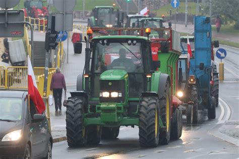 Radio Weekend FM Rolnicy z regionu będą w środę 24 01 protestować w