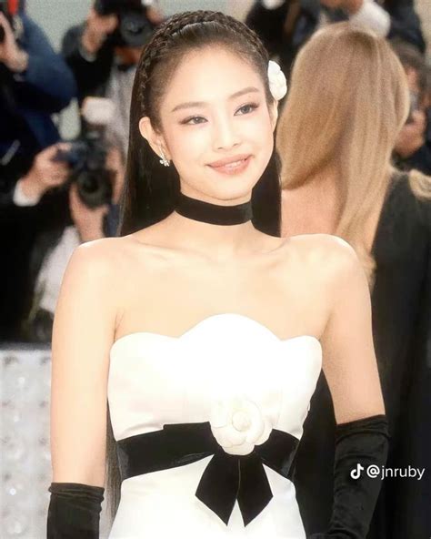 BLACKPINK Jennie Kim At The Met Gala 2023 Aesthetic Picture In 2023