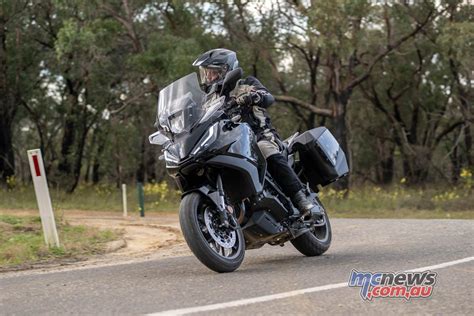 Honda NT1100 Review | Motorcycle Tests | MCNews