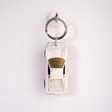 2008 Hot Wheels Ferrari 288 GTO Keychain DRIWEN