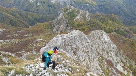 Pania Secca Cresta Nord O Dei Denti Alpinismo Escursione In Alta