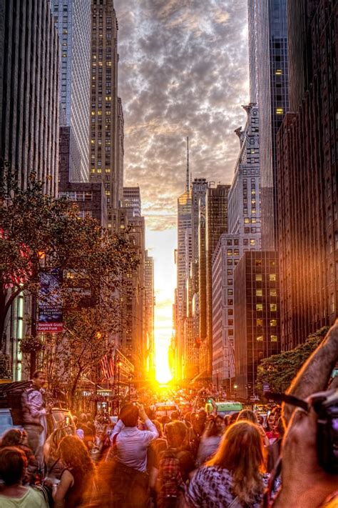 Manhattanhenge! | The Graceful Image