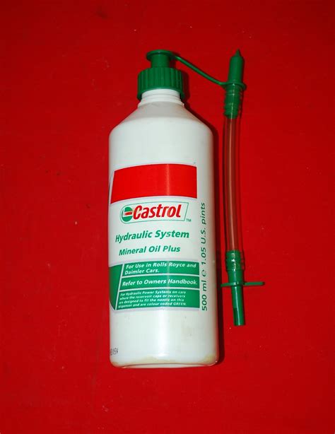 UT13741 Castrol Hydraulic Mineral Oil NOS Zenith Motor Company