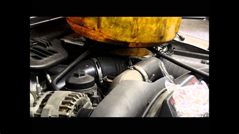 How To Replace The Diesel Fuel Filters On A 2006 Ford F350 Youtube