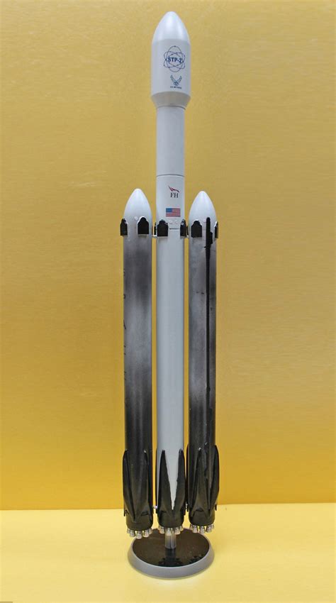 Spacex Model Rocket