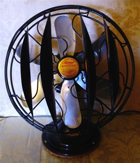 1932 Victor Airplane Breeze Spreader Electric Fan