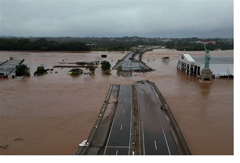 Contabilizan Muertes Y Desparecidos Tras Lluvias En Brasil