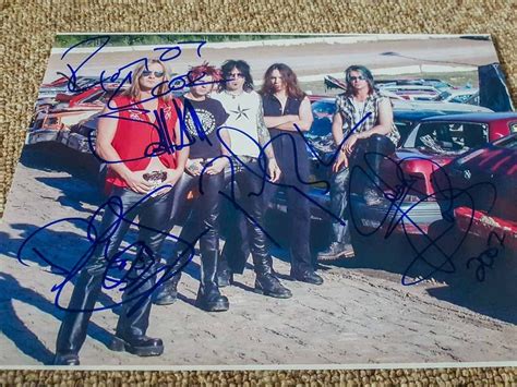 Skid Row Original Autogramm Auf A4 Foto Kaufen Auf Ricardo