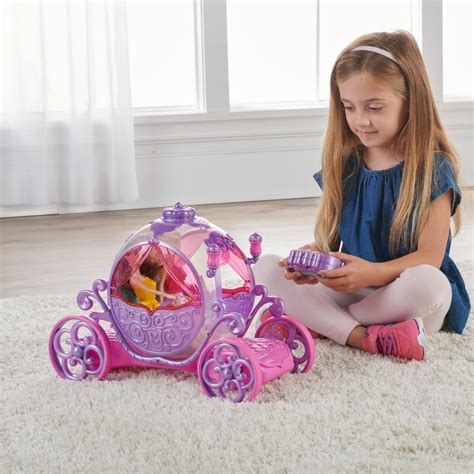 The 15" RC Princess Carriage - Hammacher Schlemmer