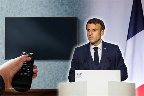 Emmanuel Macron Moment Stânjenitor La Televiziunea Franceză Gestul Președintelui în Plin