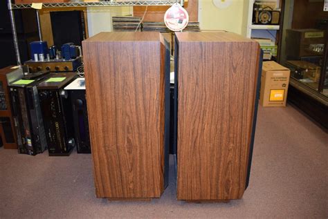 Cerwin Vega Speakers Model AT 12 Vintage Audio Exchange