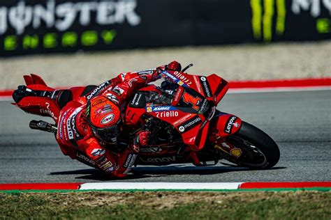 Pecco Bagnaia Arruina La Fiesta De Aprilia Con Una Pole De R Cord En