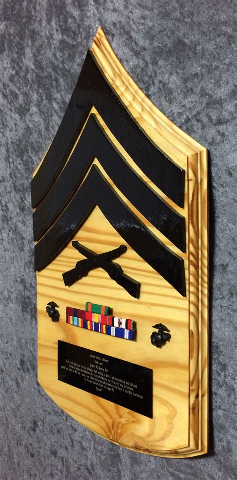 USMC plaque Questions on design or price contact Lu*****@*****