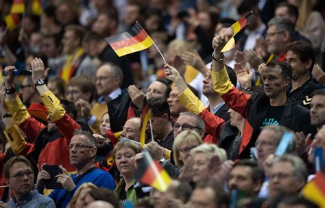 Deutsche Handballer Bei Heim Wm Auf Kurs Sieg Gegen Brasilien Web De