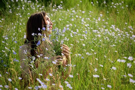 Stranger In Blue Flowers Nude Striptease In The Field Pablo Incognito