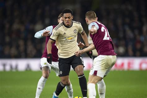 Manchester United Vs Burnley Live Stream Time TV Schedule How To