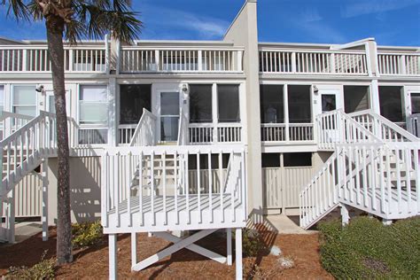 Beach Club Villa Rentals, Wild Dunes | Island Realty