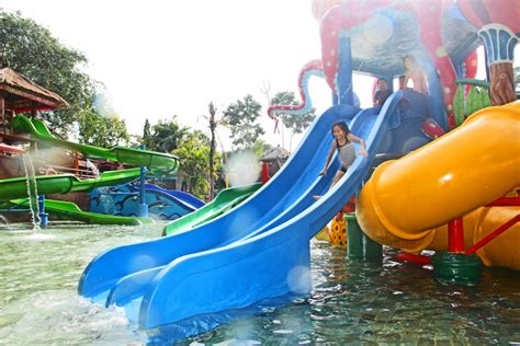 Water Play Zone to Cool-off After Safari Adventure!