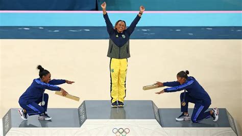 El emotivo reconocimiento que Biles hizo en su adiós de Paris 2024