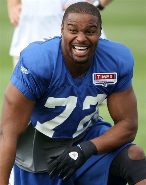 Giants' Osi Umenyiora says playing season more important than surgery to correct hip injury - nj.com