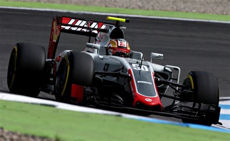 F1 Team Haas Leclerc In Pista In Brasile