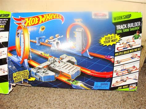 Hot Wheels Track Builder Total Turbo Takeover With Car Bonus Set