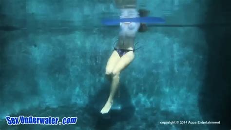 Babe Gets Fucked Underwater Eporner