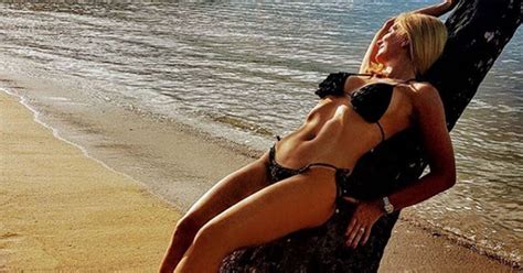 El Destape De Una Periodista A Los 47 En Bikini Infobae