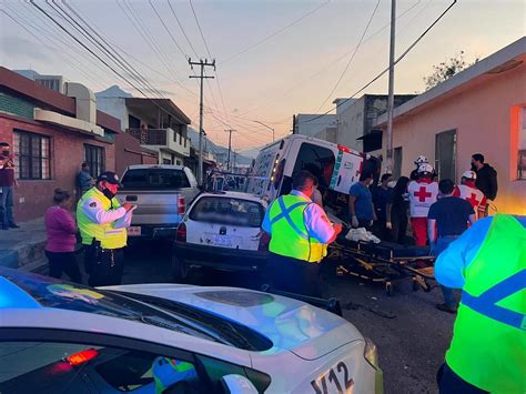 Accidente Entre Ambulancia Y Veh Culo Deja Lesionados En Guadalupe