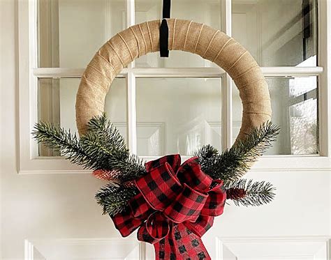 Easy Pool Noodle Wreath