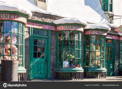 Honeydukes Sweet Shop