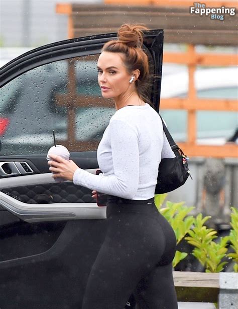 Jennifer Metcalfe Shows Off Her Toned Physique in in Manchester (35