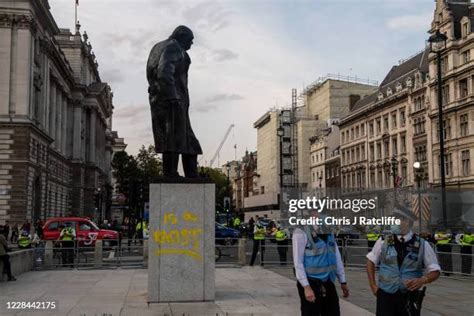 Churchill Statue Photos Et Images De Collection Getty Images