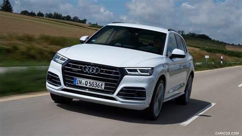 Audi Q Tfsi E My Plug In Hybrid Color Glacier White Front