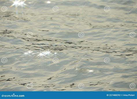 Detail Eines Sonnenlichts Das In Glitzerndem Meer Reflektiert Funkler Im Wasserhintergrund