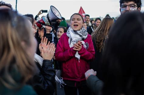 Greta Thunberg D File Bordeaux Contre Des Forages P Troliers En Gironde