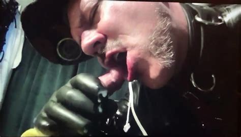 Hot Cum Kisses ThisVid