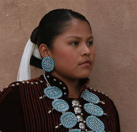 Pin By Jo On Native American Native American Clothing Navajo Women