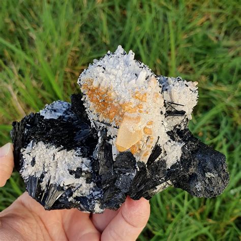 Tourmaline Quartz Et Orthose Monts Erongo Namibie