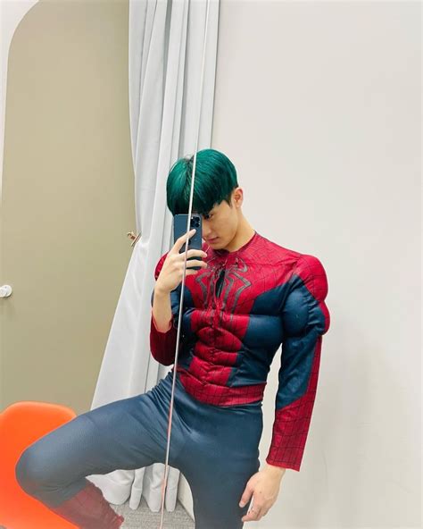 Fans Point Out More Proof That Ncts Mark Lee Is Secretly Spiderman