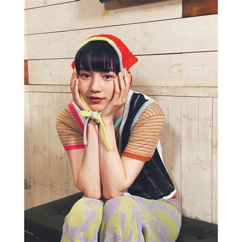 のん（能年玲奈）さんのインスタグラム写真 のん（能年玲奈）instagram「のんやろが の越境シリーズ 麺探偵！ 第一回目のルック