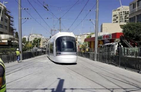 El tren ligero de Tel Aviv profanará el Shabat Pagina Judia