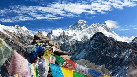 10 Top Reasons to Trek to Everest Base Camp Trekking