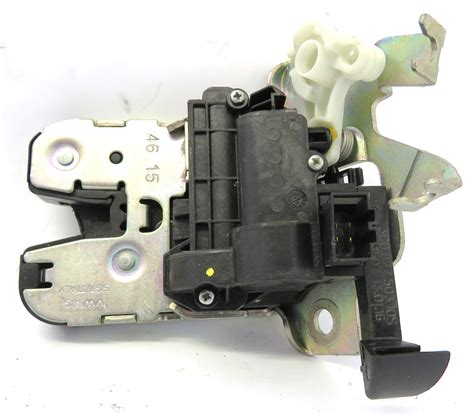 Used Genuine Vw Passat Vw Passat B8 Saloon Rear Boot Lid Lock Catch