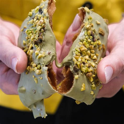 Cannolia rivoluziona il Carnevale con le sue Linguacce