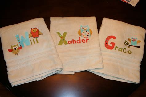 Crazy Daisy Designs: Embroidered Personalized Towels