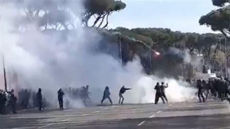 Lazio Curva Nord Chiusa Un Turno Per Cori Razzisti La Decisione Della