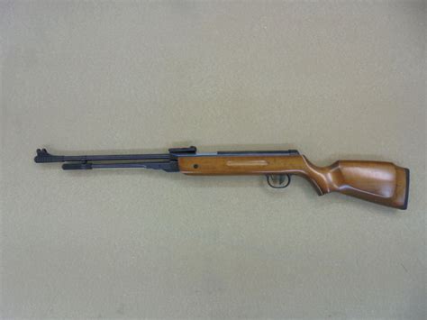 Chinese Model B3 underlever air rifle with fixed barrel 4.5 mm - Catawiki