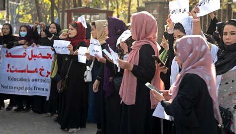 Afghan women protest after students expelled from university dorms ...