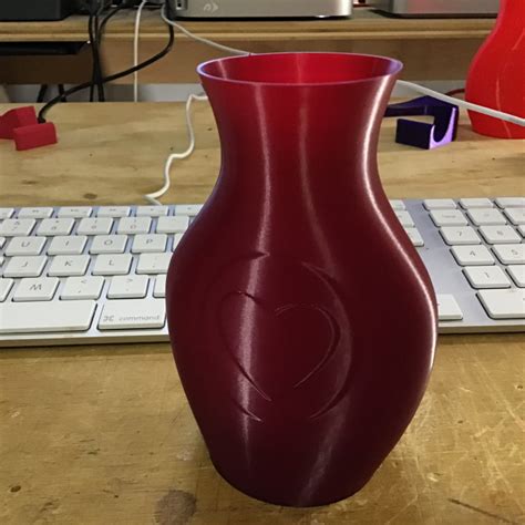 3d Printable Small Heart Vases By Thom Lamourine